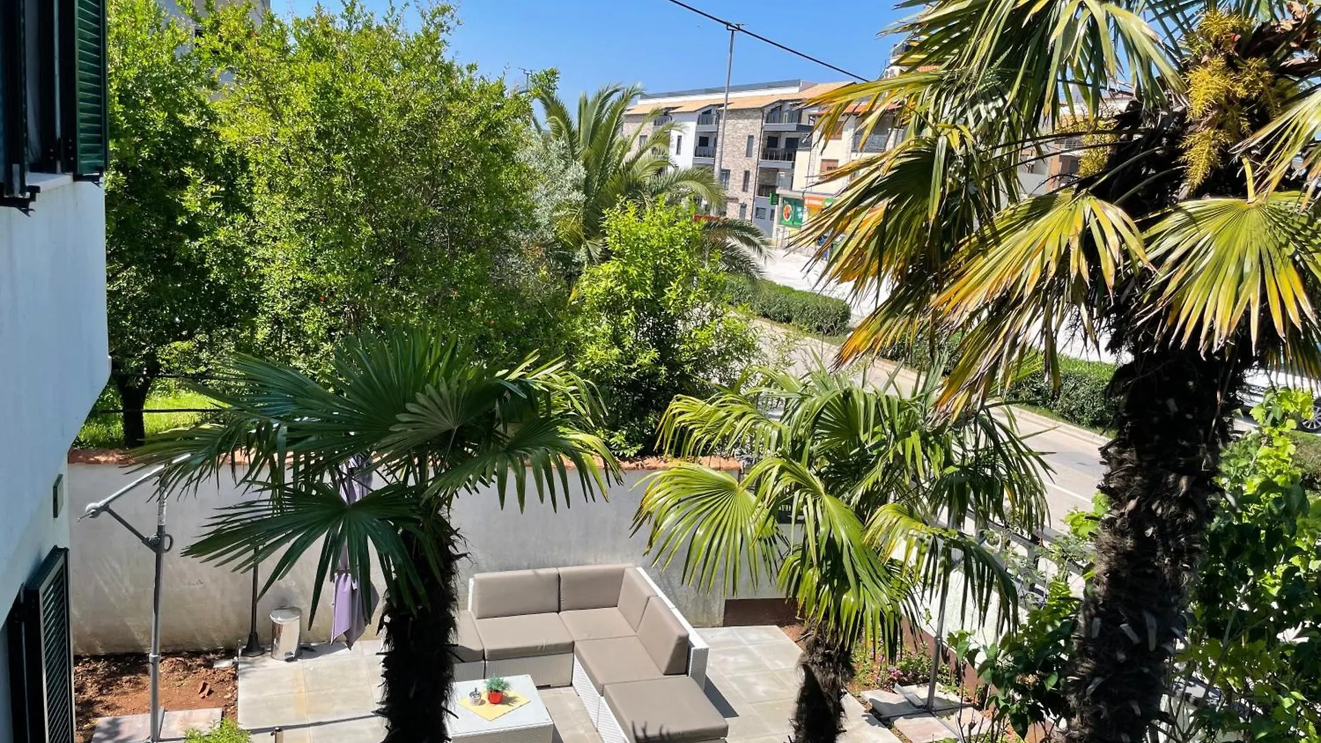 Enna Apartment 3 Perfect Location location